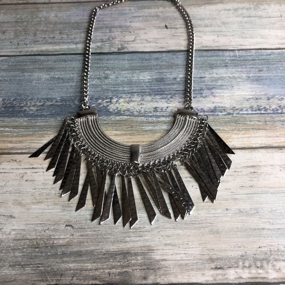 Hammered Textured Fringe Necklace Silver tone  18" Chain NWOT
